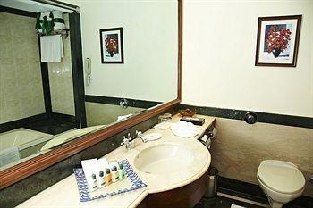 Club Mahindra White Meadows Hotel Manali  Exterior photo